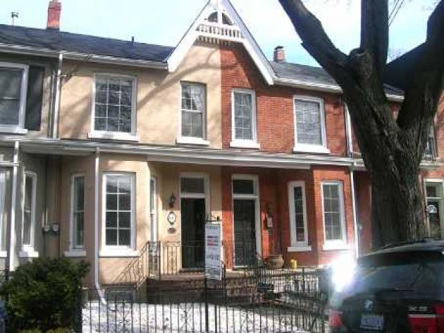 66 Macpherson Ave