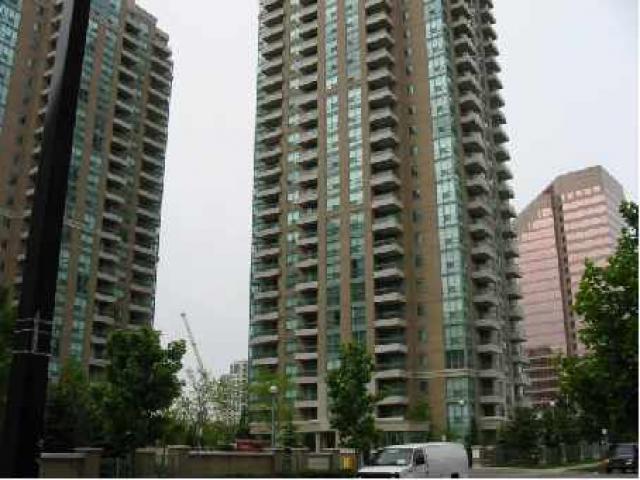 803 - 3 Pemberton Ave