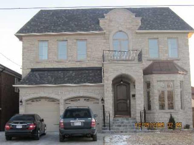 911 Glencairn Ave