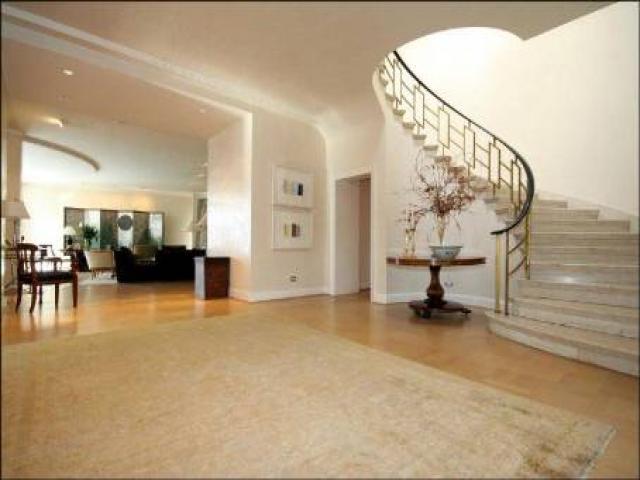 120 Dunvegan Rd