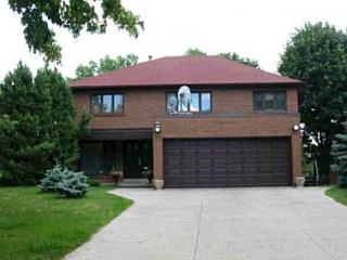 33 Kentland Cres