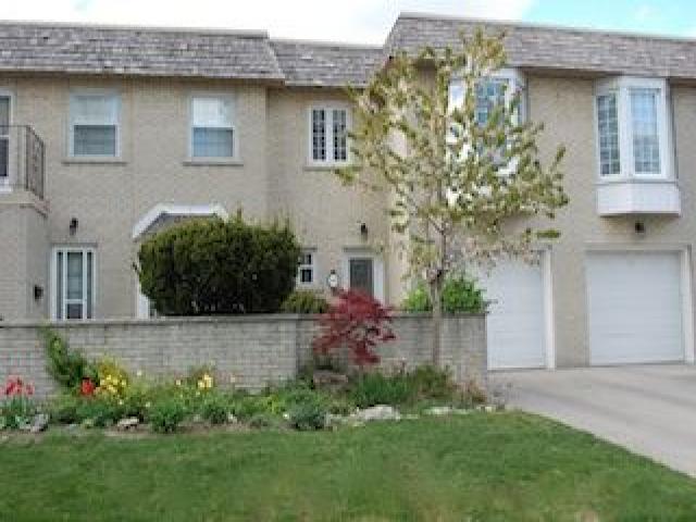 14 Farmstead Rd