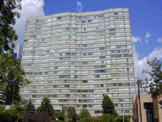 1208 - 30 Greenfield Ave