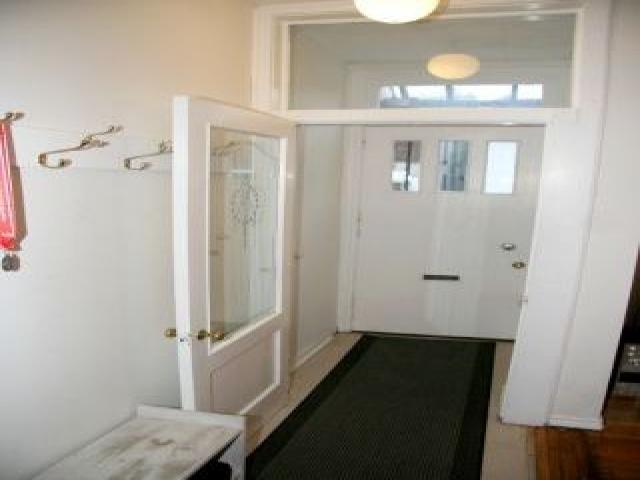 8 Kensington Pl