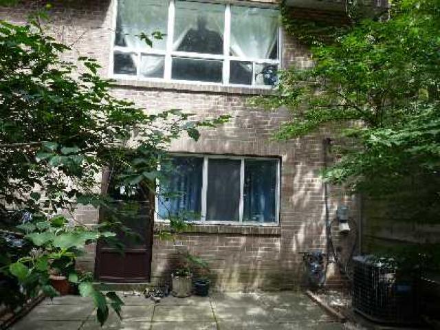 40 Village Green Way