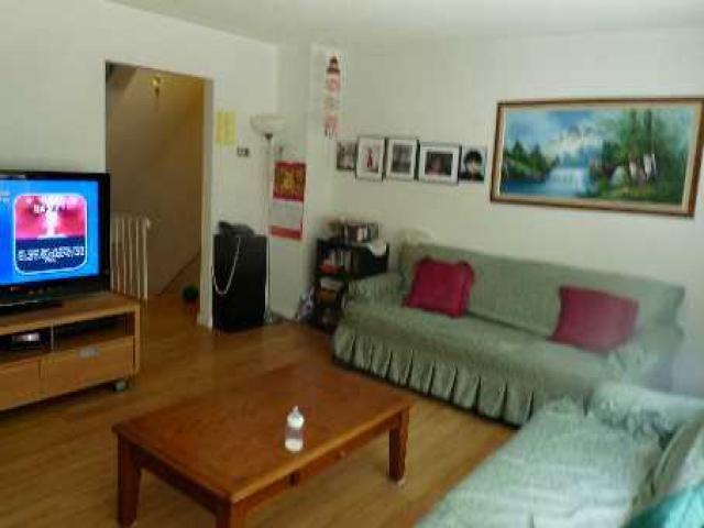 40 Village Green Way