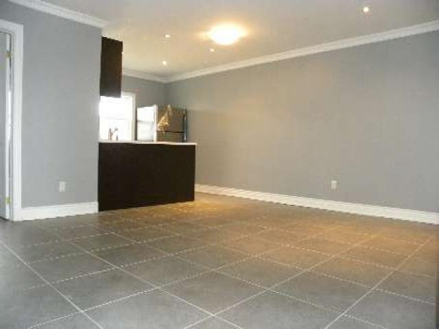 2nd Flr - 383 Ossington Ave