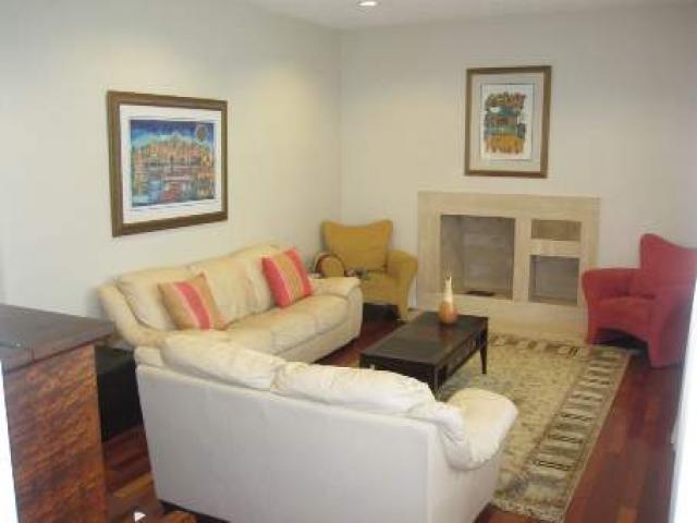 87 Dell Park Ave