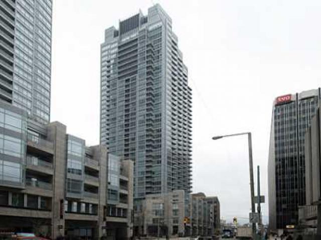 1802 - 2181 Yonge St