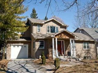 46 Tremont Cres