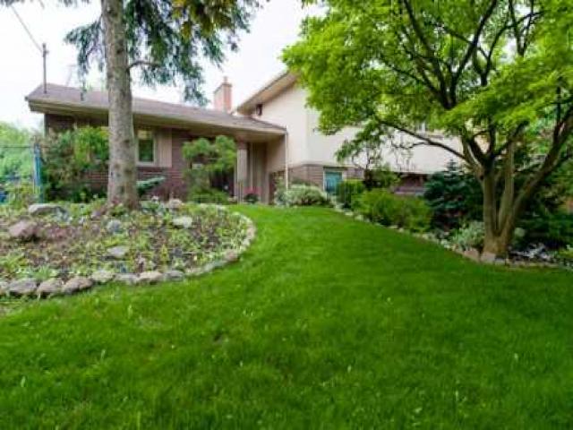 70 Bannatyne Dr