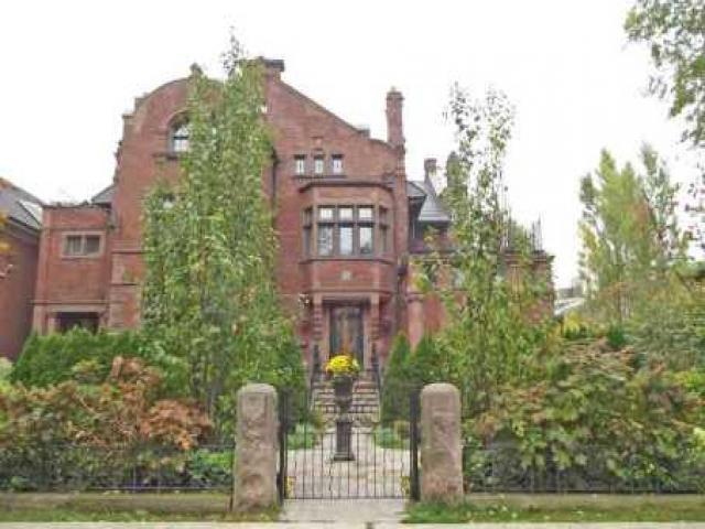 4 - 40 Maple Ave