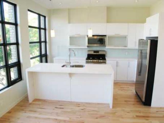PH3 - 131 Ossington Ave