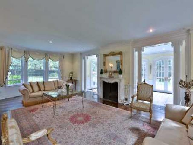 27 Park Lane Circ