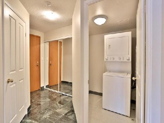 906 - 28 Hollywood Ave, North York | Sold, C2877634 | Condos.ca