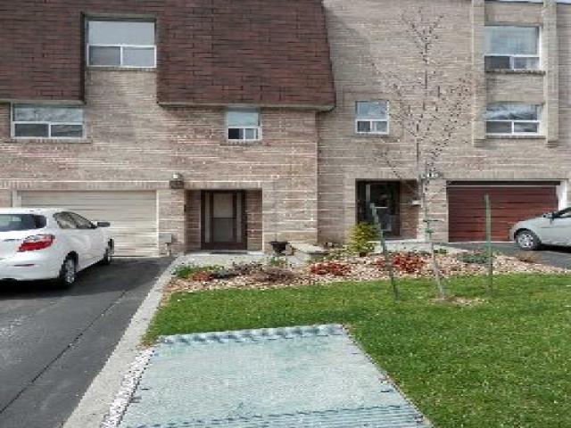 61 Village Greenway Way