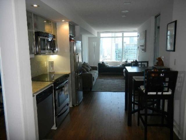 3805 - 25 Telegram Mews