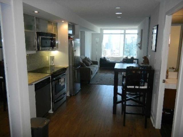 3805 - 25 Telegram Mews