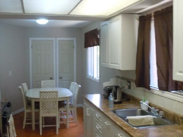 225 Robert Hicks Dr