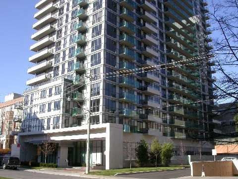 70 Roehampton 716 - 70 Roehampton Ave, Toronto | Sold, C3042295 | Condos.ca