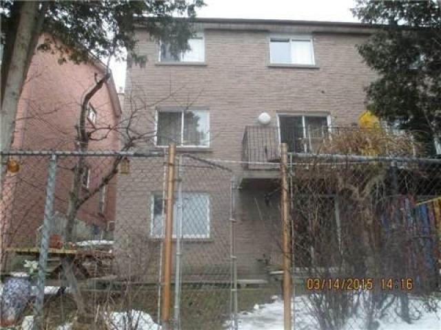 111 Robert Hicks Dr