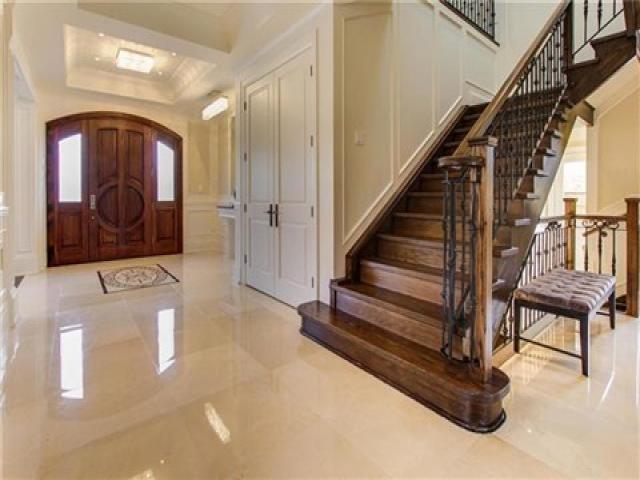 24 Lloydminster Cres