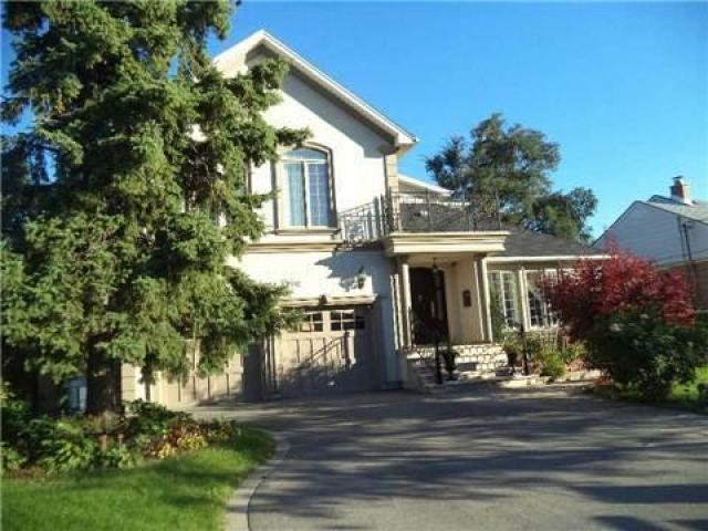65 Roberta Dr