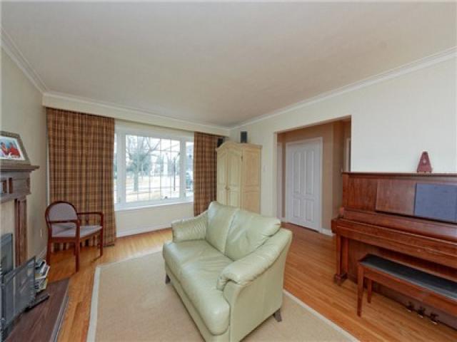 60 Sawley Dr