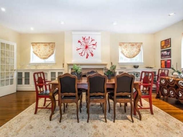 8 Heathdale Rd