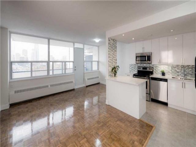 77 Davisville Ave, Unit 2217