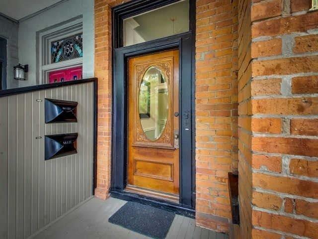 2-151 Robert St