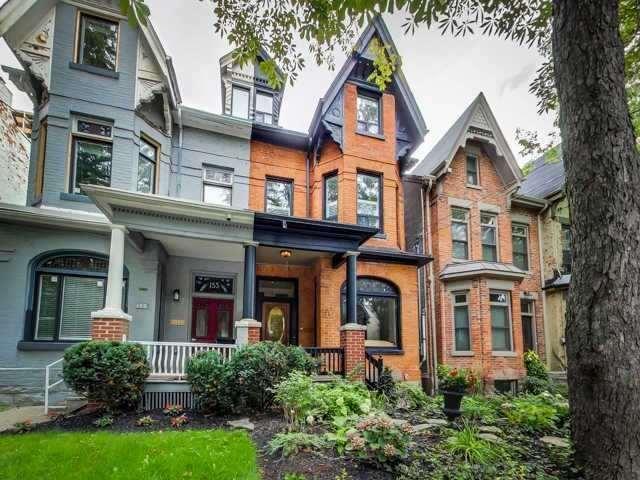 2-151 Robert St