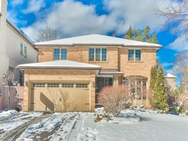114 Highland Cres