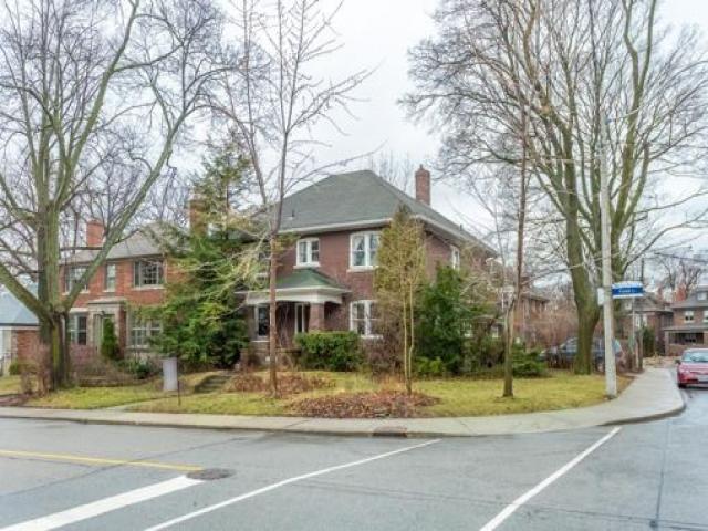 20 Frank Cres
