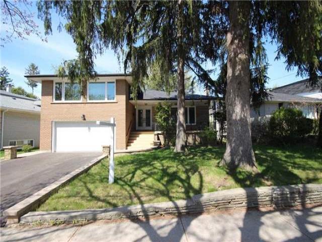 64 Robingrove Rd