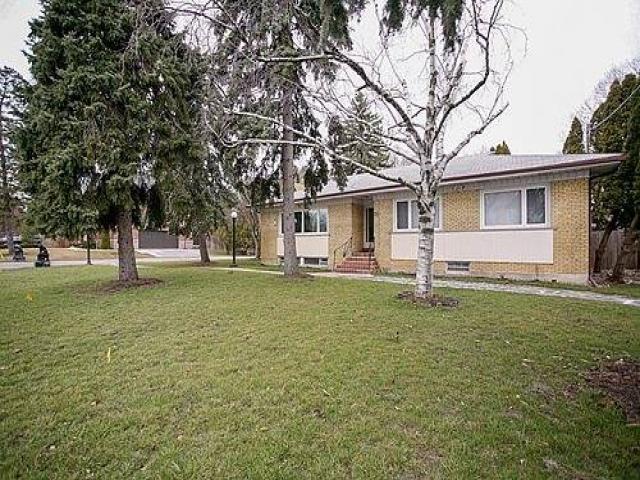 76 York Rd