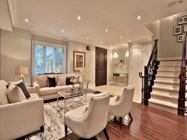 5 Relmar Gdns