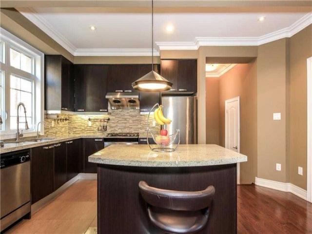 112 Lorraine Dr