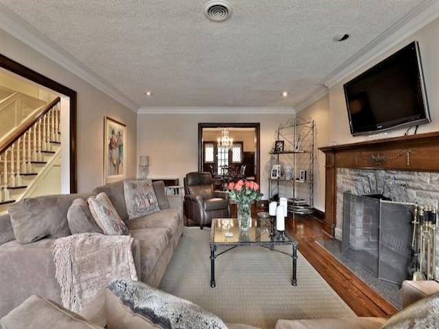 418 Richview Ave