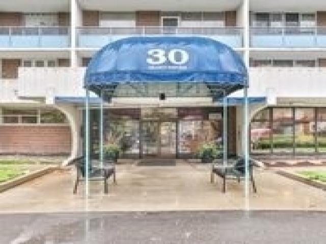 1110 - 30 Gloucester St, Toronto | Sold, C3791384 | Condos.ca