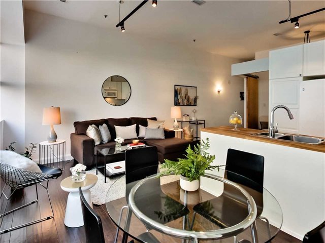 405 - 700 King St W, Toronto | Sold, C3940173 | Condos.ca