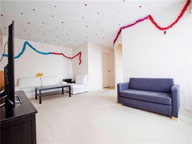 2310 - 1900 Sheppard Ave E