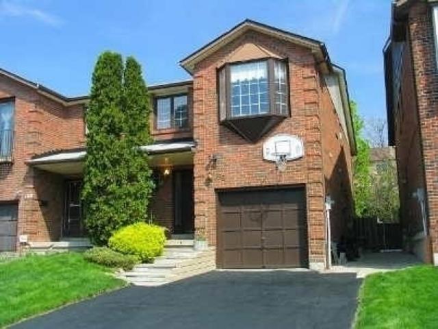 158 Robert Hicks Dr photo #1