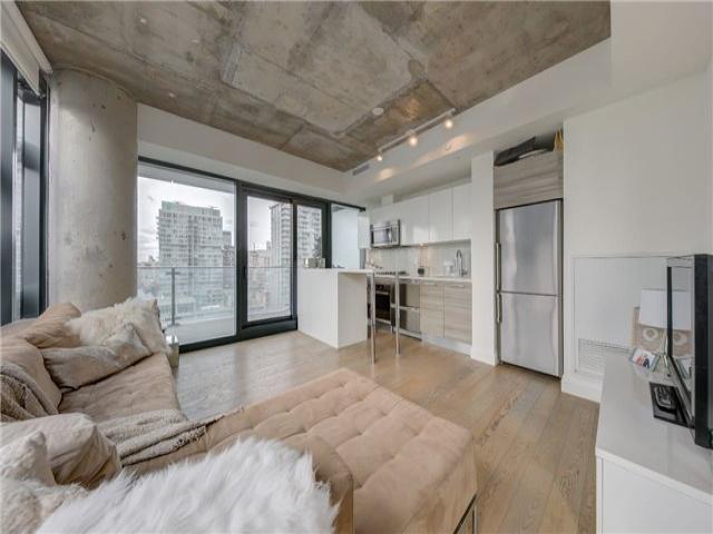 224 King St W, Unit 2101