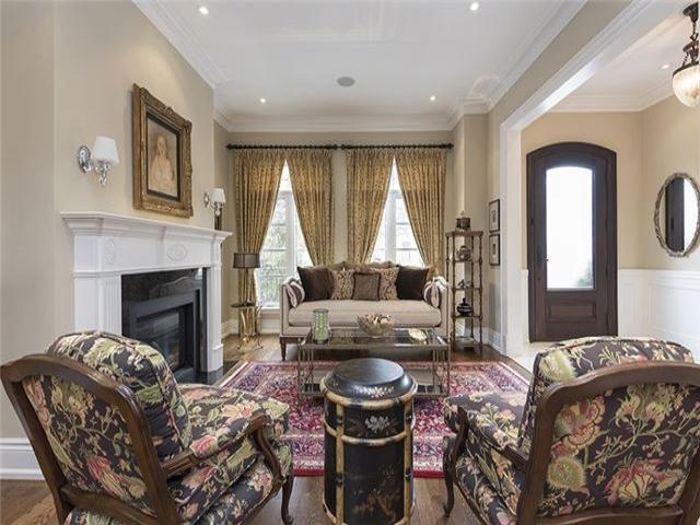 391 Bedford Park Ave