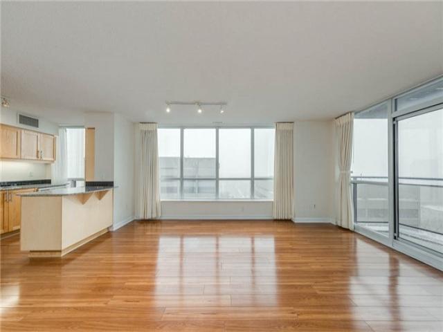 33 Sheppard Ave E, Unit 1202