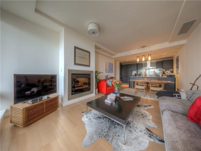 180 University Ave, Unit 4908