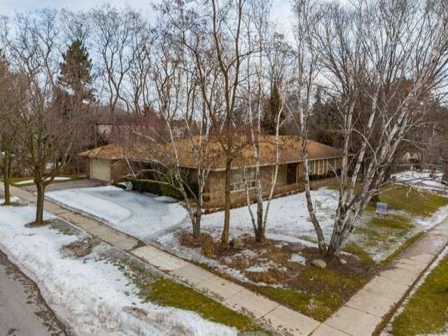 27 Wilket Rd