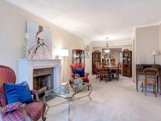 18 Colwick Dr