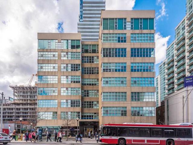 188 Eglinton Ave E, Unit 407